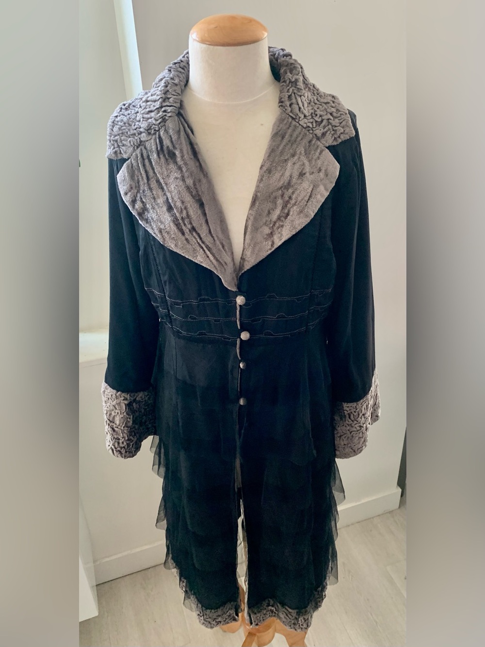⭐️Nataya Black Long Coat with Gray Faux Fur Trim and Tulle Details⭐️